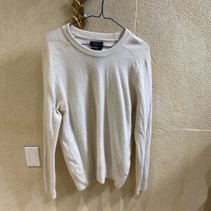 Off white Zara men’s sweater